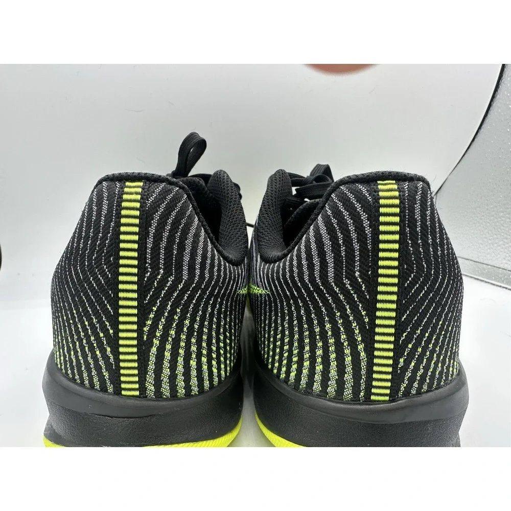 Nike KB Mentality 2 Mens Size 7.5 US Black Volt - Black Green‎ Great condition